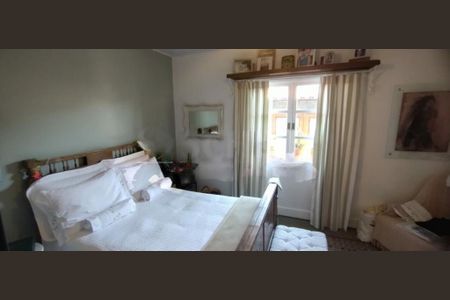 Casa à venda com 135m², 4 quartos e 1 vaga