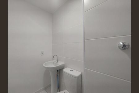Casa para alugar com 37m², 2 quartos e sem vagaBanheiro