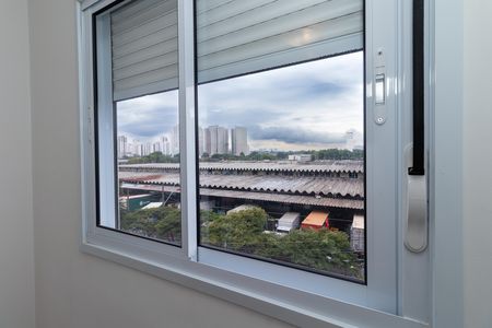 Apartamento à venda com 35m², 2 quartos e 1 vaga Apartamento à venda com 35m², 2 quartos e 1 vagaVista da Janela do Quarto 2