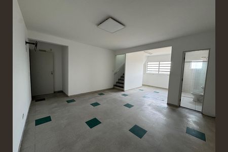 Casa para alugar com 140m², 2 quartos e sem vaga Casa para alugar com 140m², 2 quartos e sem vagaSala