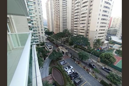 Apartamento à venda com 64m², 2 quartos e 1 vaga Apartamento à venda com 64m², 2 quartos e 1 vagaVista