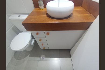 Apartamento à venda com 64m², 2 quartos e 1 vaga Apartamento à venda com 64m², 2 quartos e 1 vagaLavabo