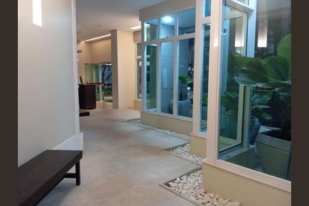 Apartamento à venda com 64m², 2 quartos e 1 vaga Apartamento à venda com 64m², 2 quartos e 1 vagaHall de entrada