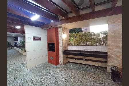 Apartamento à venda com 64m², 2 quartos e 1 vaga Apartamento à venda com 64m², 2 quartos e 1 vagaChurrasqueira