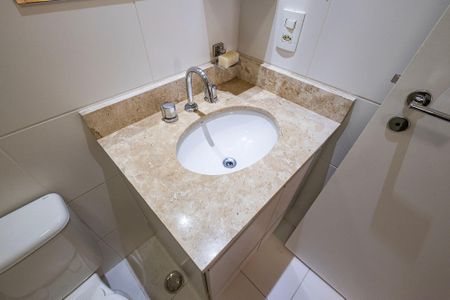 Apartamento para alugar com 89m², 2 quartos e 1 vaga Apartamento para alugar com 89m², 2 quartos e 1 vagaBanheiro