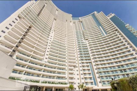 Apartamento para alugar com 89m², 2 quartos e 1 vaga Apartamento para alugar com 89m², 2 quartos e 1 vagaFachada