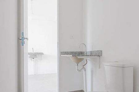 Studio à venda com 33m², 1 quarto e sem vaga Studio à venda com 33m², 1 quarto e sem vagaBanheiro