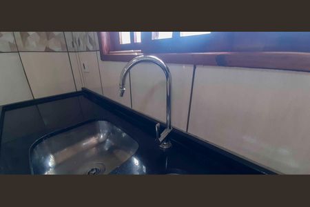 Casa para alugar com 60m², 2 quartos e 2 vagas