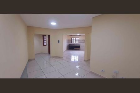 Casa para alugar com 60m², 2 quartos e 2 vagas