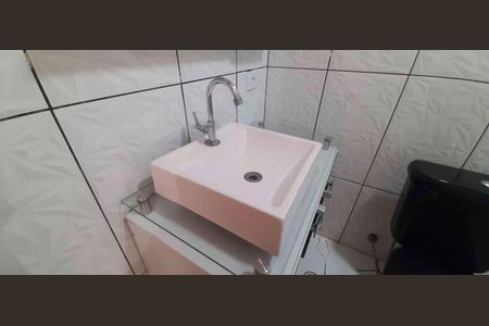 Casa para alugar com 60m², 2 quartos e 2 vagas