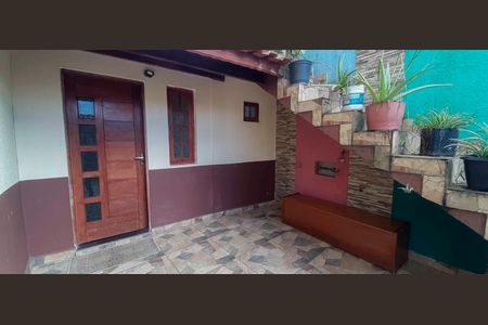 Casa para alugar com 60m², 2 quartos e 2 vagas