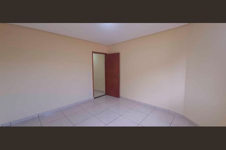 Casa para alugar com 60m², 2 quartos e 2 vagas