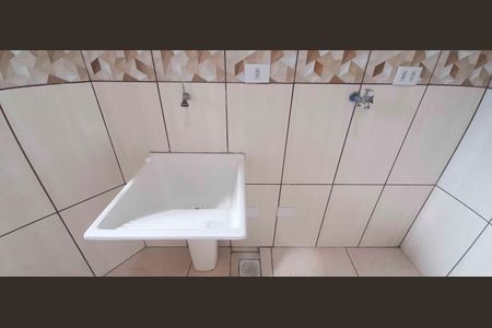 Casa para alugar com 60m², 2 quartos e 2 vagas