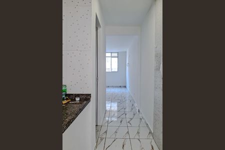 Cozinha de kitnet/studio para alugar com 1 quarto, 28m² em Sé, São Paulo