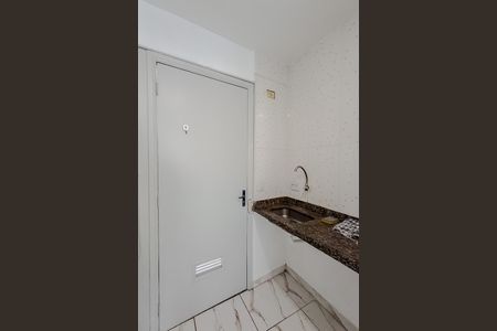 Cozinha de kitnet/studio para alugar com 1 quarto, 28m² em Sé, São Paulo