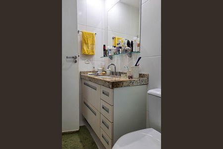 Apartamento à venda com 127m², 3 quartos e 2 vagas Apartamento à venda com 127m², 3 quartos e 2 vagasBanheiro da Suíte 1