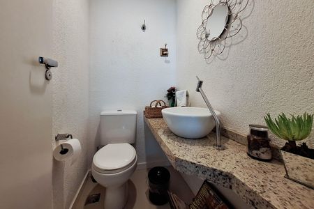 Apartamento à venda com 127m², 3 quartos e 2 vagas Apartamento à venda com 127m², 3 quartos e 2 vagasLavabo