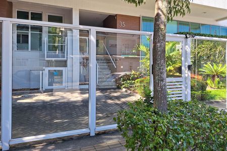 Apartamento à venda com 127m², 3 quartos e 2 vagas Apartamento à venda com 127m², 3 quartos e 2 vagasFachada