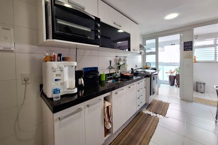 Apartamento à venda com 127m², 3 quartos e 2 vagas Apartamento à venda com 127m², 3 quartos e 2 vagasCozinha