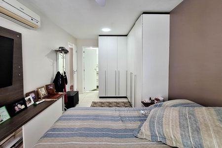 Apartamento à venda com 127m², 3 quartos e 2 vagas Apartamento à venda com 127m², 3 quartos e 2 vagasSuíte 1