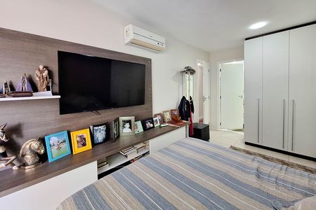 Apartamento à venda com 127m², 3 quartos e 2 vagas Apartamento à venda com 127m², 3 quartos e 2 vagasSuíte 1
