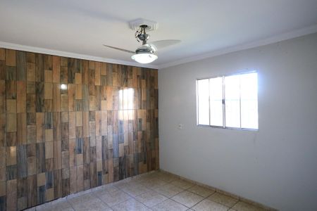 Quarto de casa para alugar com 2 quartos, 55m² em Cachoeirinha, Belo Horizonte