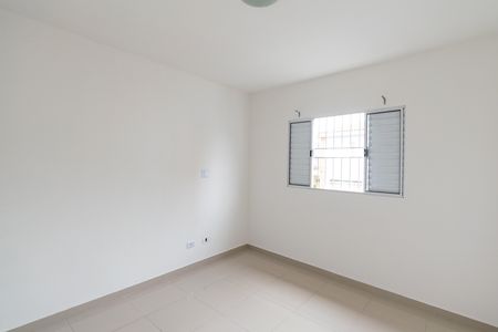 Quarto 1 de casa para alugar com 2 quartos, 90m² em Cidade Domitila, São Paulo
