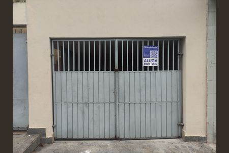 Casa para alugar com 90m², 2 quartos e 1 vaga Casa para alugar com 90m², 2 quartos e 1 vagaFachada
