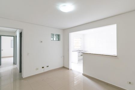 Sala  de casa para alugar com 2 quartos, 90m² em Cidade Domitila, São Paulo