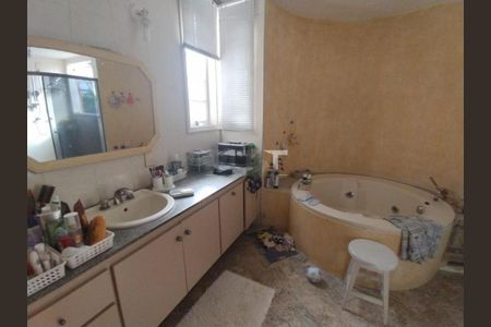 Casa para alugar com 430m², 4 quartos e 2 vagas