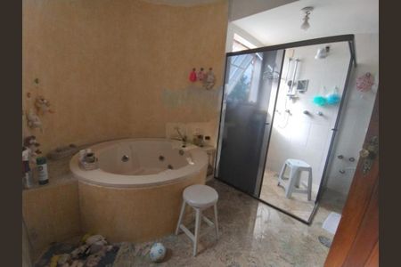 Casa para alugar com 430m², 4 quartos e 2 vagas
