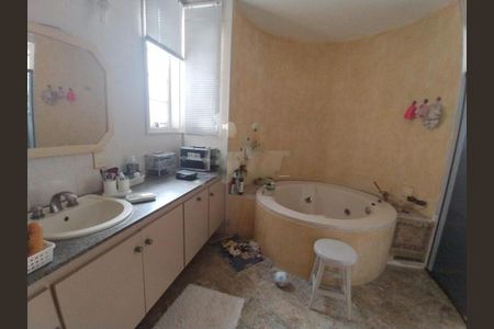 Casa para alugar com 430m², 4 quartos e 2 vagas
