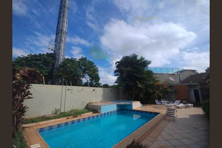 Casa para alugar com 430m², 4 quartos e 2 vagas