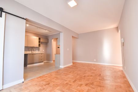 Apartamento à venda com 82m², 2 quartos e sem vaga Apartamento à venda com 82m², 2 quartos e sem vagaSala