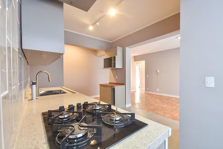 Apartamento à venda com 82m², 2 quartos e sem vaga Apartamento à venda com 82m², 2 quartos e sem vagaCozinha