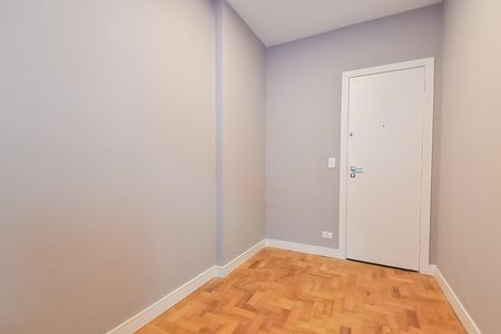 Quarto de serviço de apartamento para alugar com 2 quartos, 82m² em Vila Clementino, São Paulo