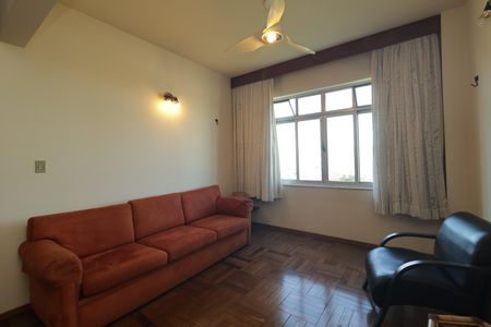 Apartamento à venda com 220m², 4 quartos e 2 vagasSala