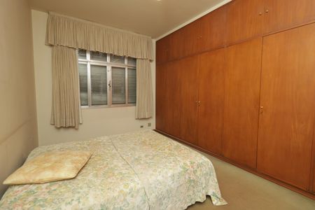 Apartamento à venda com 220m², 4 quartos e 2 vagasSuíte 