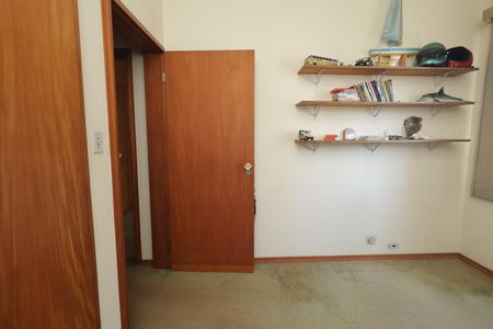Apartamento à venda com 220m², 4 quartos e 2 vagasQuarto 1