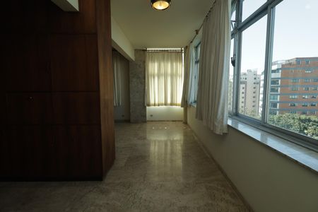 Apartamento à venda com 220m², 4 quartos e 2 vagasSala 2