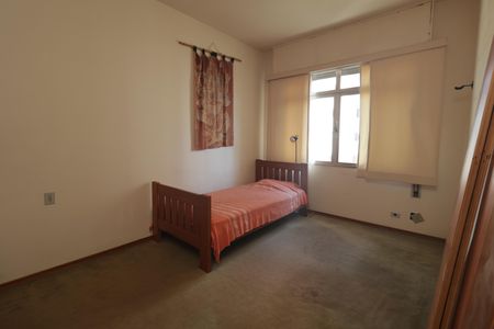 Apartamento à venda com 220m², 4 quartos e 2 vagasQuarto 2