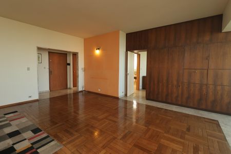 Apartamento à venda com 220m², 4 quartos e 2 vagasSala
