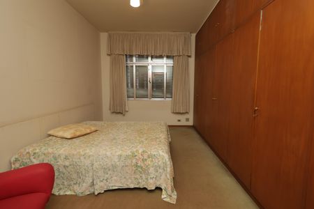Apartamento à venda com 220m², 4 quartos e 2 vagasSuíte 