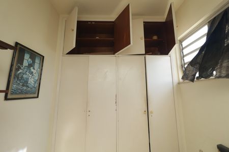 Apartamento à venda com 220m², 4 quartos e 2 vagasQuarto de serviço