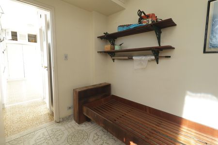 Apartamento à venda com 220m², 4 quartos e 2 vagasQuarto de serviço