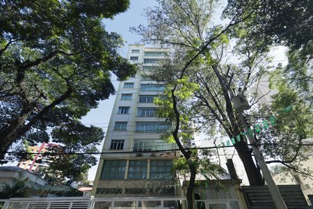 Apartamento à venda com 220m², 4 quartos e 2 vagasFachada