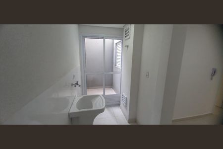 Apartamento à venda com 2 quartos, 45m² em Vila Carmosina, São Paulo