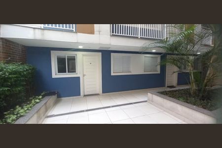 Apartamento à venda com 2 quartos, 45m² em Vila Carmosina, São Paulo