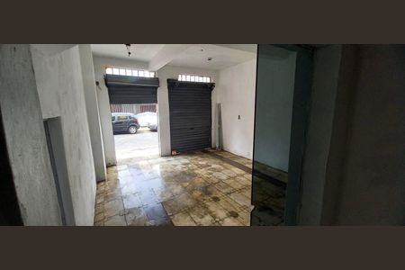Casa à venda com 3 quartos, 210m² em Jardim Cleide, São Paulo