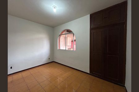 Casa à venda com 6 quartos, 198m² em Novo Progresso, Belo Horizonte